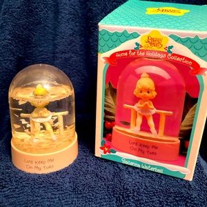 Vintage Precious Moments Ballerina The Lord me on my Toes. By Enesco 1996.